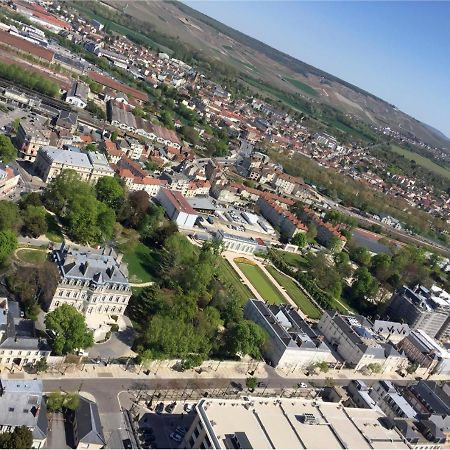 Le Champenois, Av De Champagne Epernay Appartement Buitenkant foto